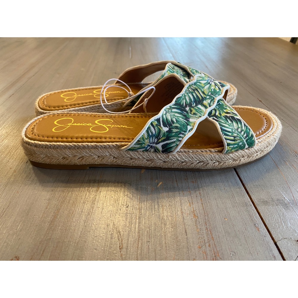 Jessica Simpson Tropical Leaf Platform Sandals in Green and Tan - Picture 4 of 8